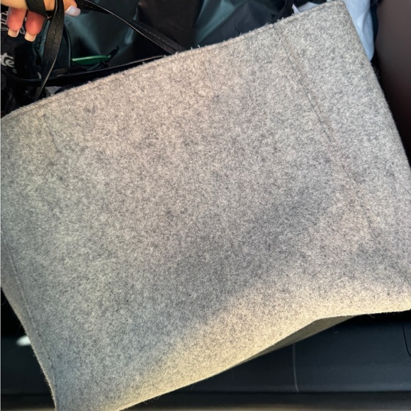 Kate Spade Gray Felt Nouveau York Tote - Picture 4 of 5